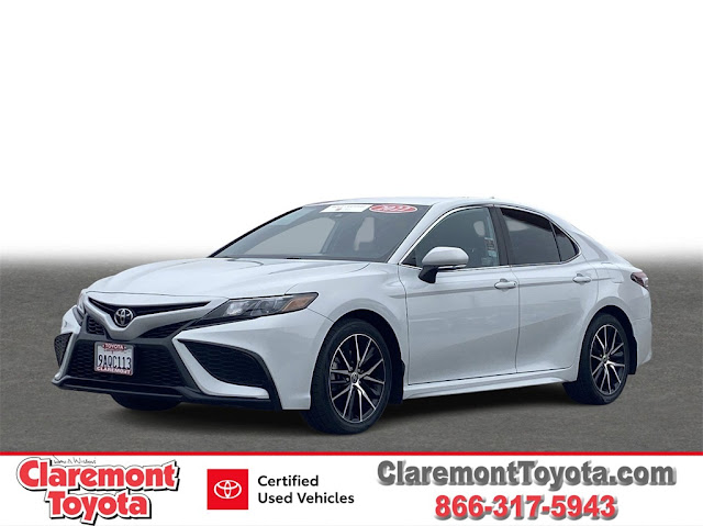 2022 Toyota Camry SE