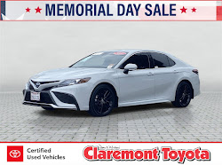 2022 Toyota Camry Hybrid XSE