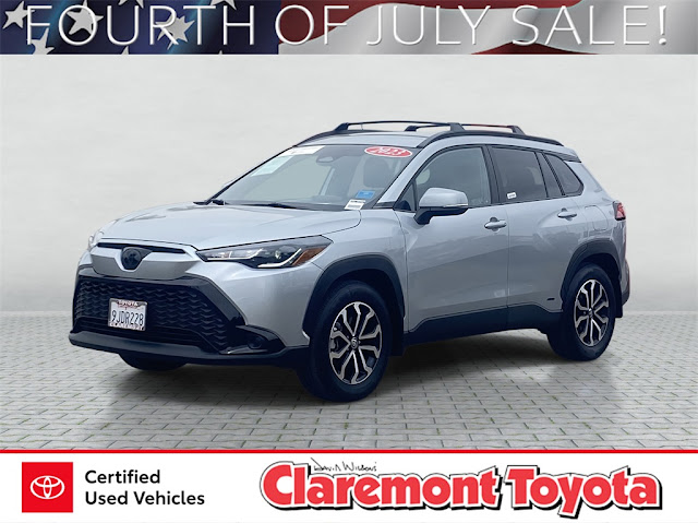 2023 Toyota Corolla Cross Hybrid SE