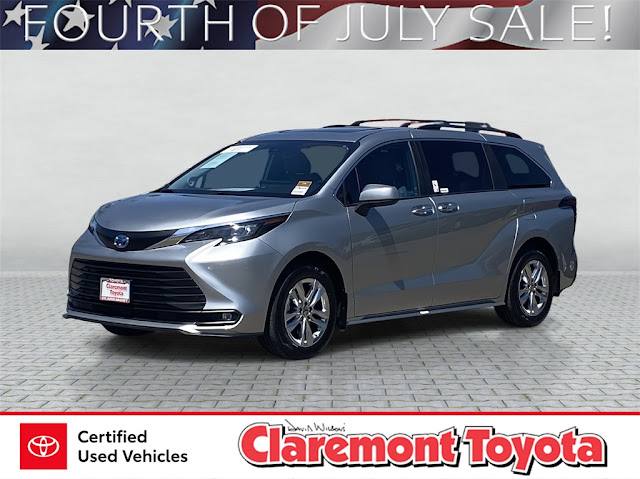 2025 Toyota Sienna XLE