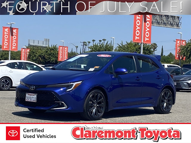2025 Toyota Corolla Hatchback XSE