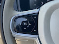 2022 Volvo XC90 T5 Momentum
