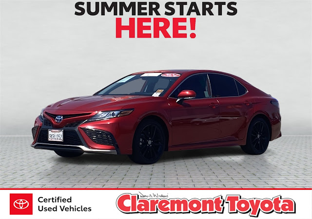 2024 Toyota Camry Hybrid XSE