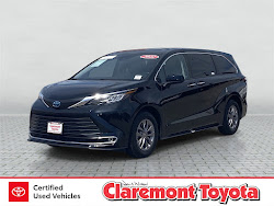 2022 Toyota Sienna XLE