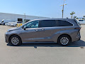 2023 Toyota Sienna LE