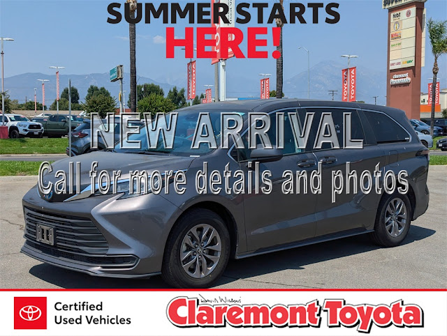 2023 Toyota Sienna LE