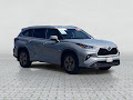 2023 Toyota Highlander Hybrid Bronze Edition