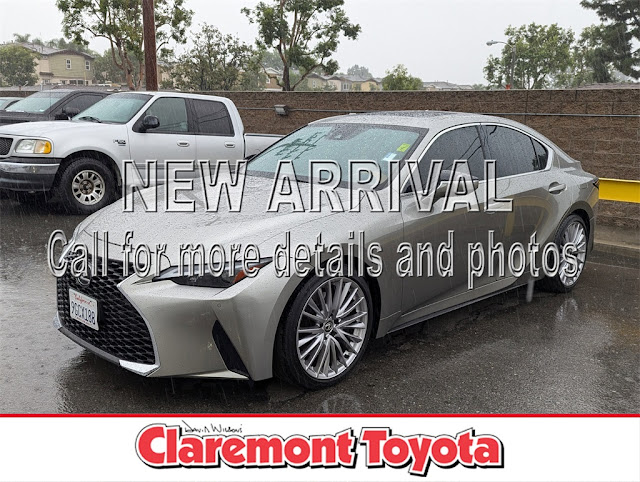 2023 Lexus IS 300
