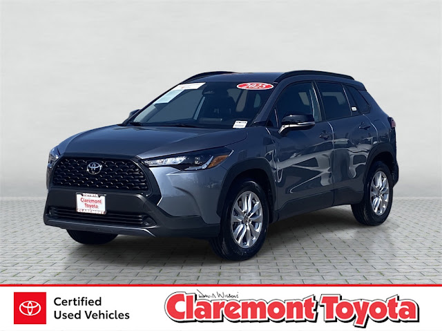 2025 Toyota Corolla Cross LE