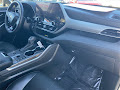 2023 Toyota Highlander Hybrid Platinum