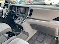 2018 Toyota Sienna LE