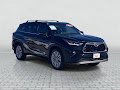 2025 Toyota Highlander Hybrid Platinum