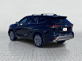 2025 Toyota Highlander Hybrid Platinum