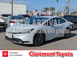 2025 Toyota Prius XLE