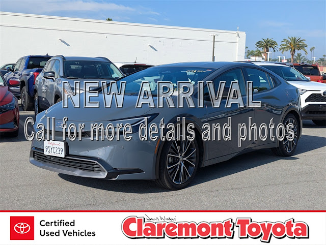 2025 Toyota Prius XLE