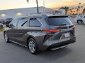 2024 Toyota Sienna Platinum