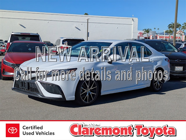2024 Toyota Camry SE