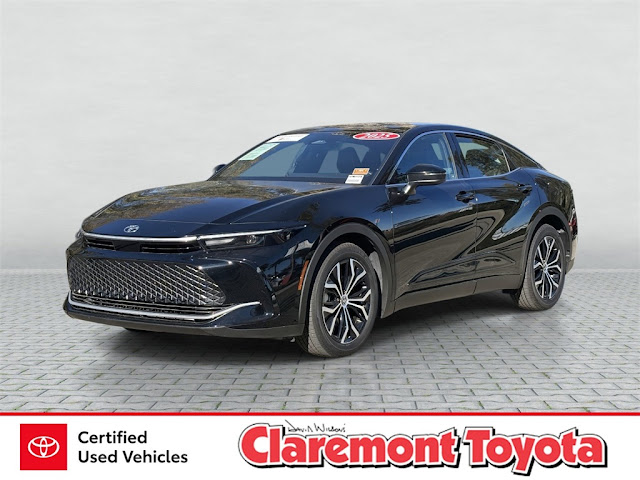 2025 Toyota Crown XLE