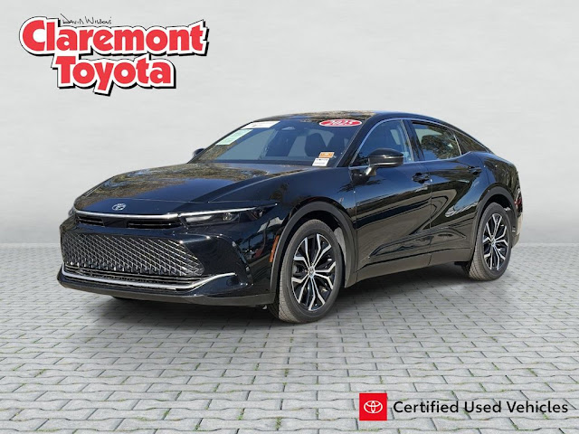 2025 Toyota Crown XLE