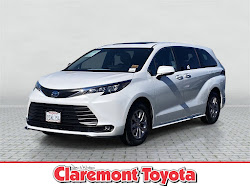 2025 Toyota Sienna XLE