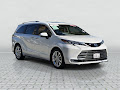 2023 Toyota Sienna Platinum