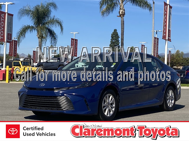 2025 Toyota Camry LE
