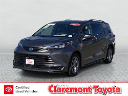 2024 Toyota Sienna LE