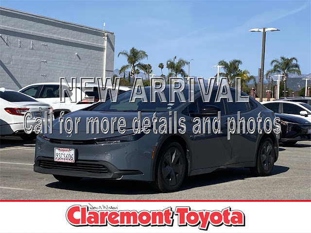 2024 Toyota Prius LE