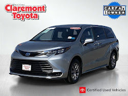 2025 Toyota Sienna LE