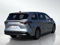 2025 Toyota Sienna LE