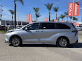 2025 Toyota Sienna LE