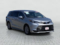 2025 Toyota Sienna LE