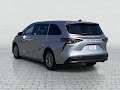 2025 Toyota Sienna LE