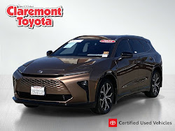 2025 Toyota Crown Signia XLE