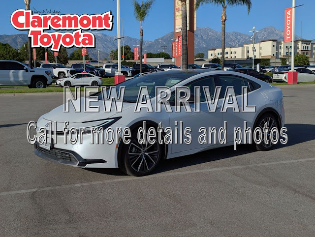 2025 Toyota Prius XLE