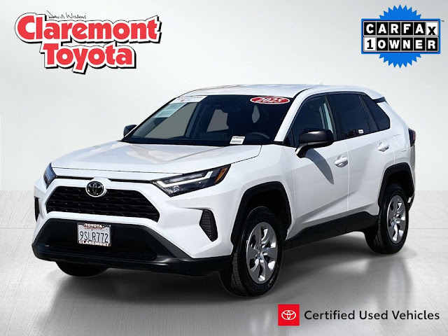 2025 Toyota RAV4 LE