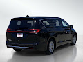 2024 Chrysler Pacifica Touring