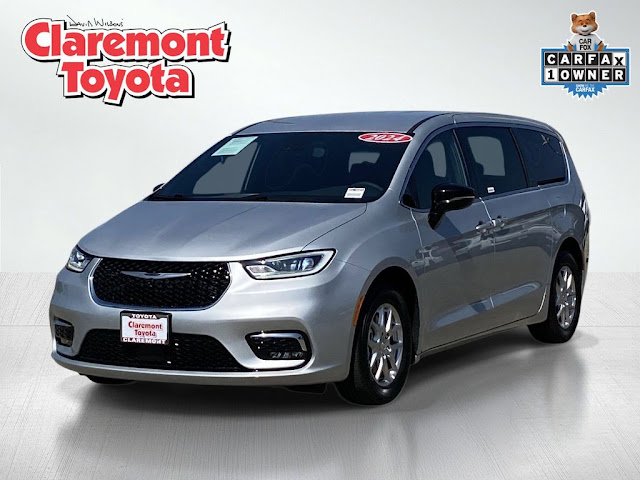 2024 Chrysler Pacifica Touring