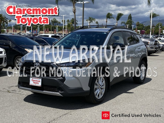 2026 Toyota Corolla Cross LE