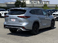 2025 Toyota Highlander XSE