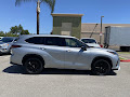 2025 Toyota Highlander XSE