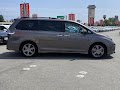 2019 Toyota Sienna SE
