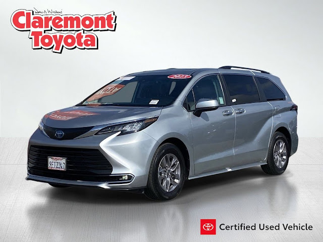 2023 Toyota Sienna XLE