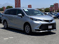 2025 Toyota Sienna LE