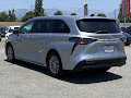 2025 Toyota Sienna LE