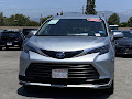 2025 Toyota Sienna LE