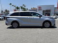 2025 Toyota Sienna LE