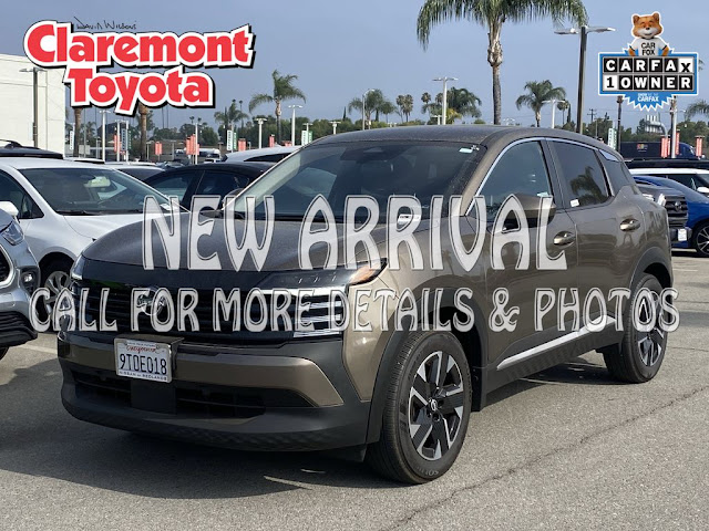 2025 Nissan Kicks SV