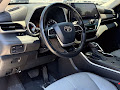 2023 Toyota Highlander Hybrid Bronze Edition