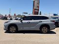 2023 Toyota Highlander Hybrid Bronze Edition